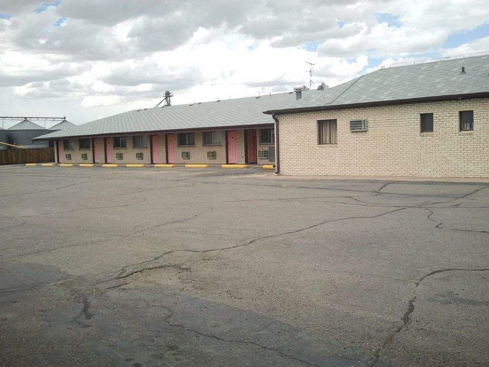 Country Manor Motel Watkins Luaran gambar