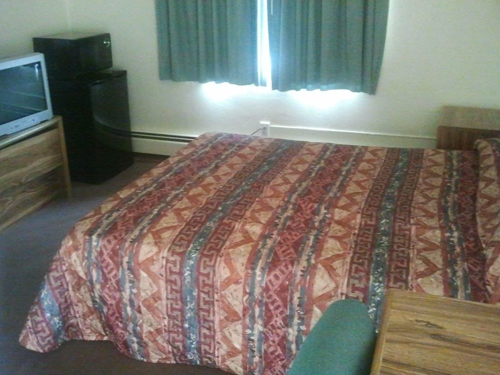 Country Manor Motel Watkins Bilik gambar