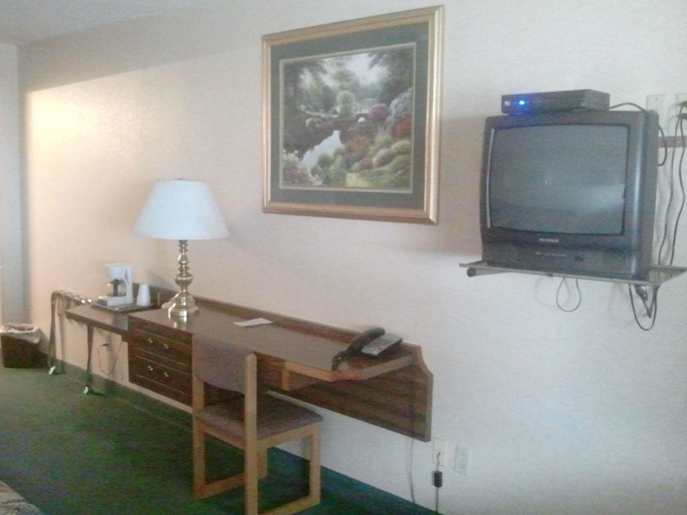 Country Manor Motel Watkins Bilik gambar